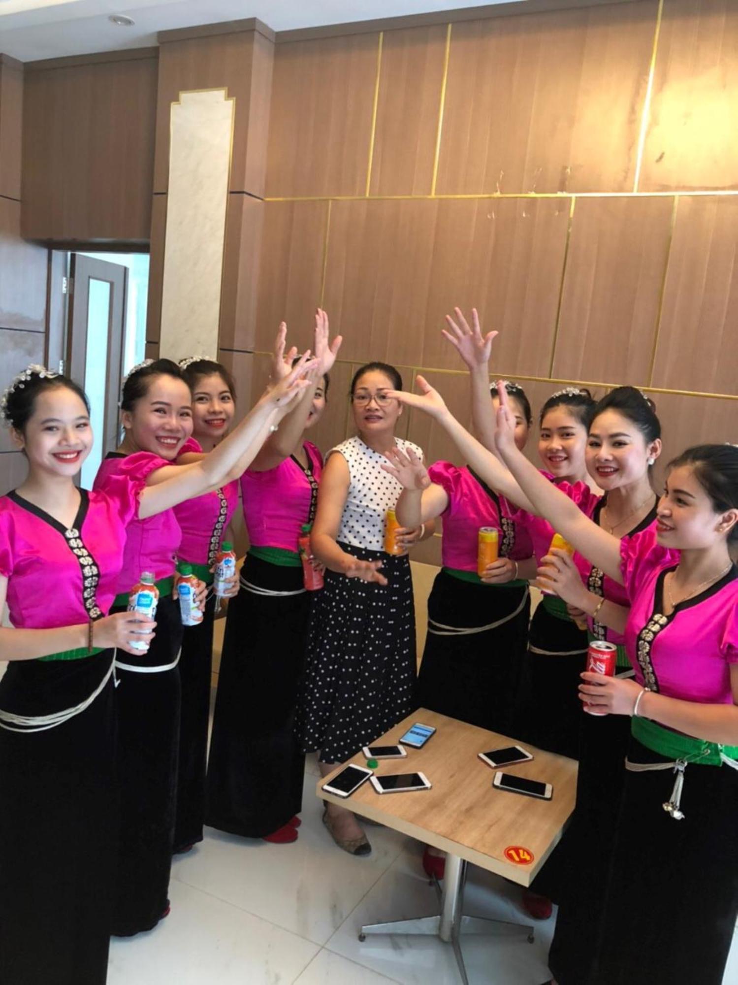 Hoa Hong Hotel ソンラ エクステリア 写真